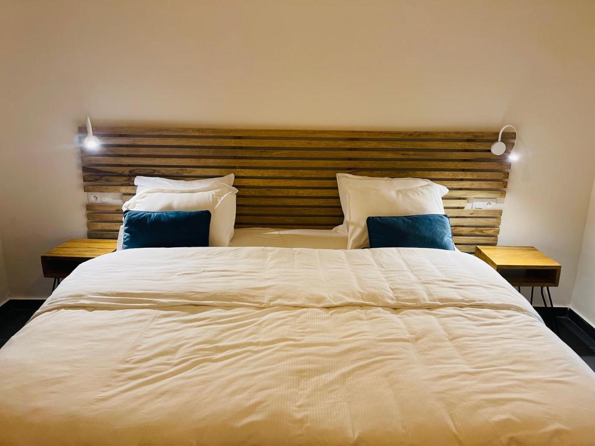 โฮเต็ล ดู ฟาเรเลสมาเมลเลส Hotel ดาการ์ ภายนอก รูปภาพ